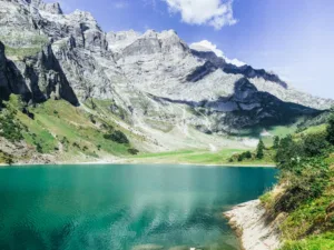 Oberblegisee-Wanderung: Die mysthische Schönheit im Glarnerland